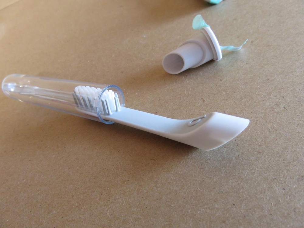 2 Quip Refill Toothbrush Replacement Heads w/ AAA Batteries, Toothpaste