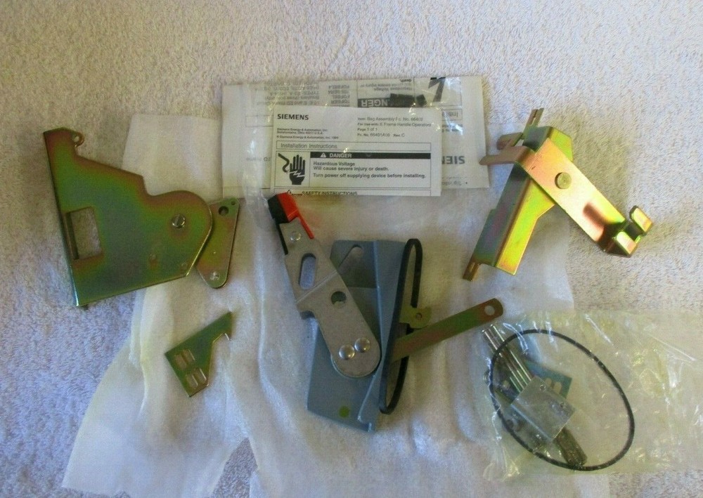 NIB Siemens Type ED Fixed Depth (RH) Handle Operator FDFBER