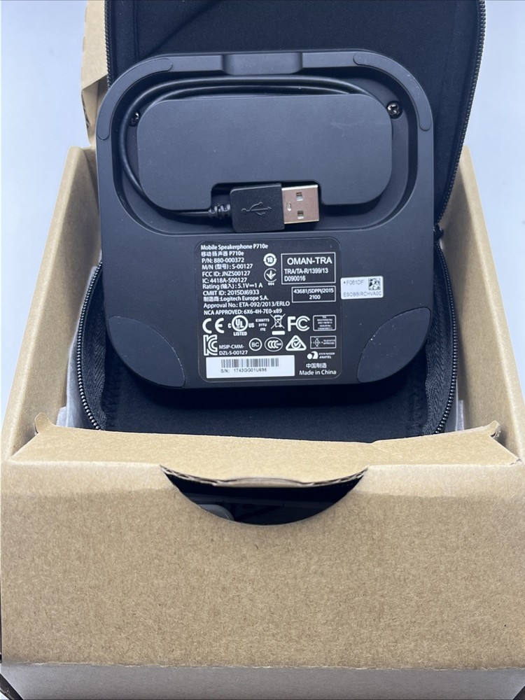 Logitech P710e Mobile Conferencing Speakerphone Bluetooth with Soft Case and BOX