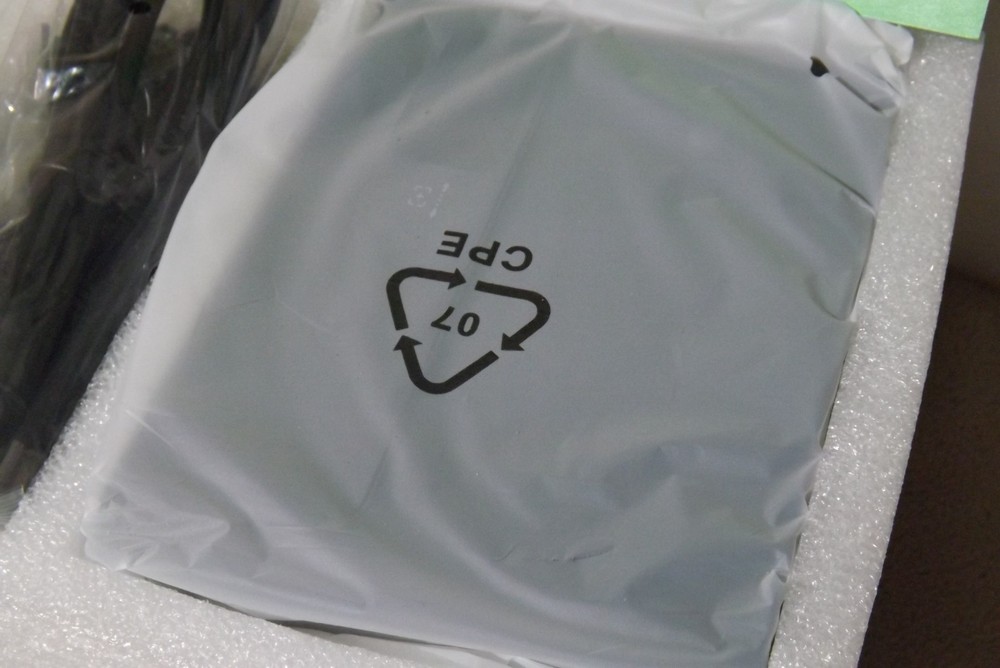 Ci Best Video Projector - LED Source - USB, HD, VGA W13