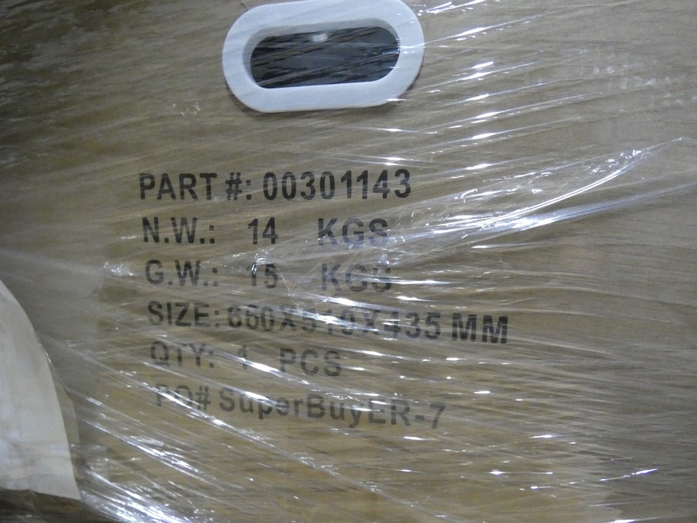 NavePoint 6U 450mm Depth Perforated Networking Server Cabinet 00301143 Open Box