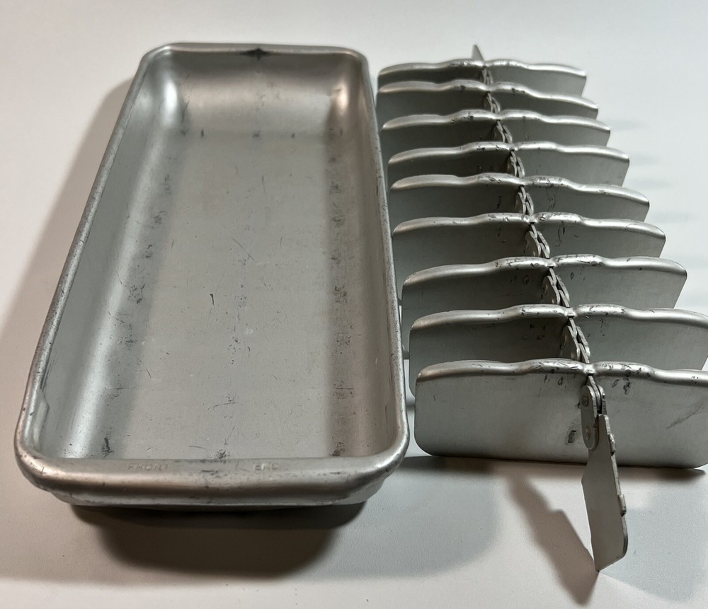 Vintage AluminumIce Cube Tray With Removable 20 CUBE INSERT - 1970's