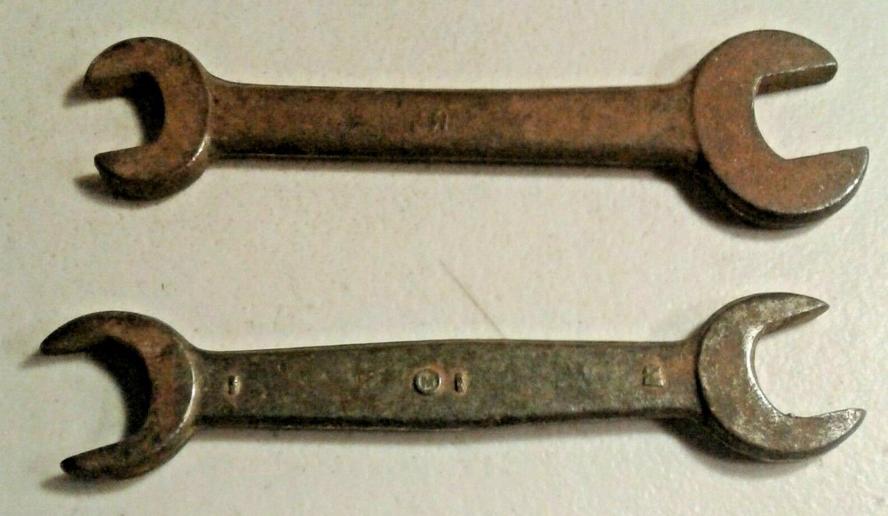 VINTAGE FORD OPEN END 5 1\2 IN WRENCHES