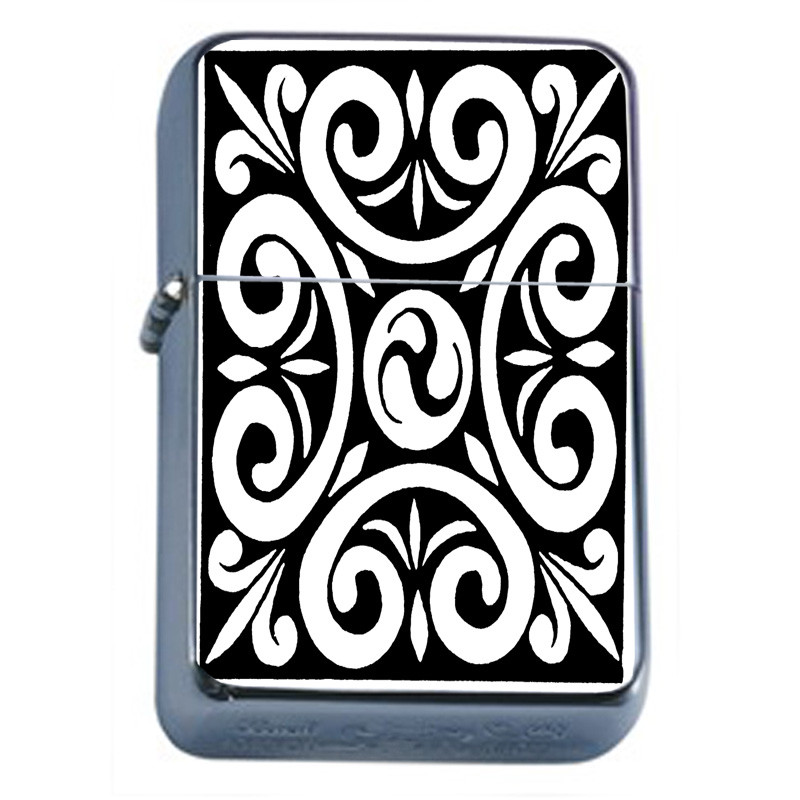 Popular Patterns D7 Flip Top Oil Lighter Wind Resistant  Black & White
