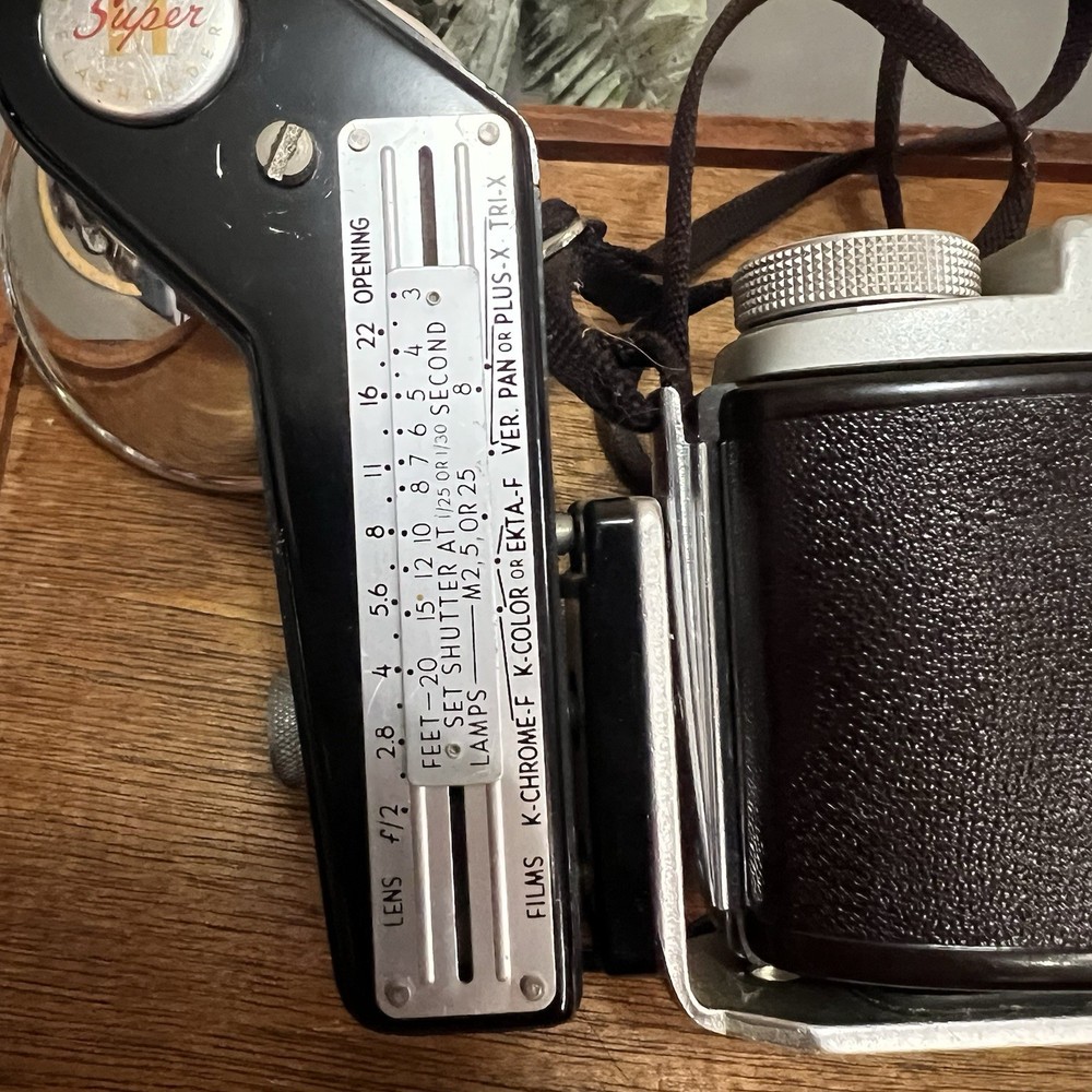 Vintage Kodak Pony 135 Camera w Attached Flash