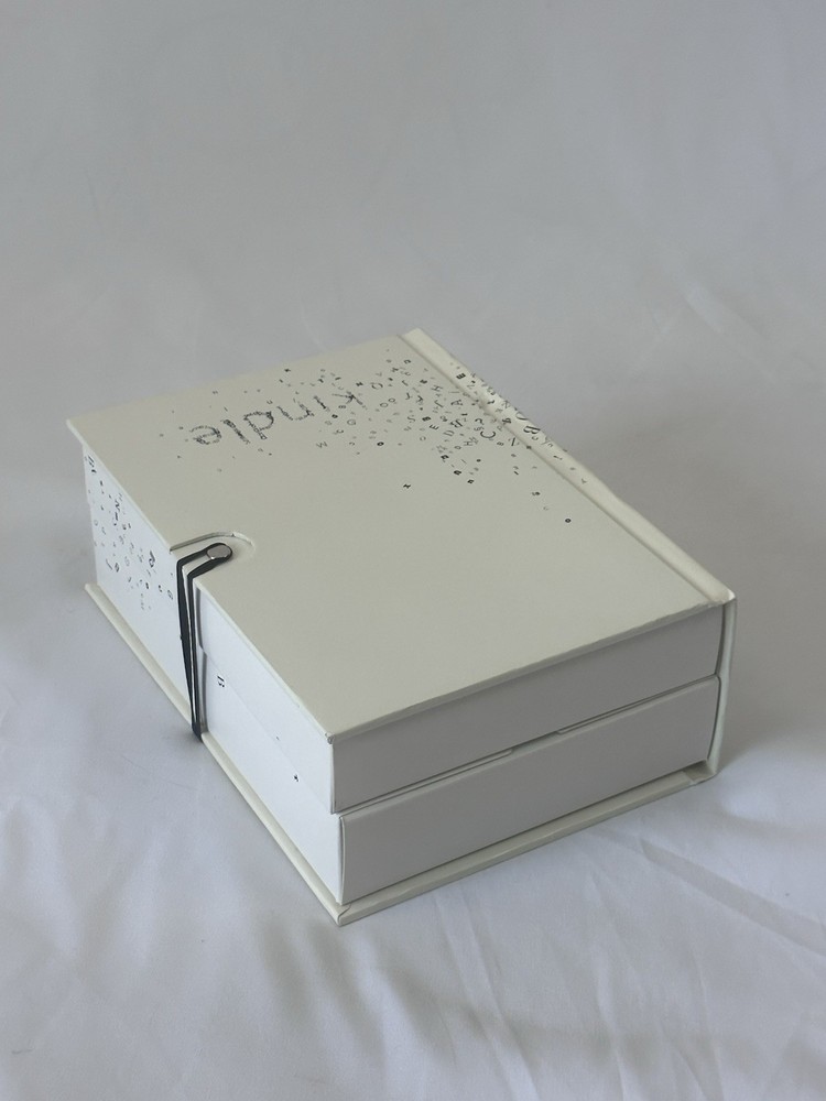 Amazon Kindle 1st Generation (2007) Sealed, Unopened