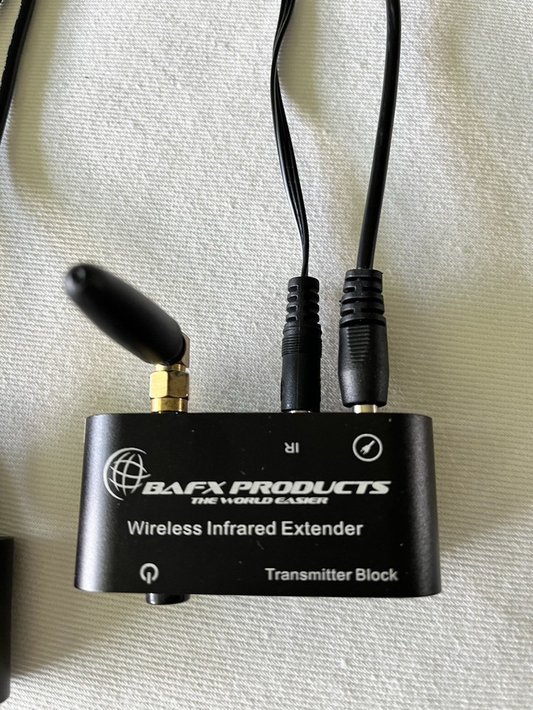 BAFX Products RF Wireless IR Repeater Kit/Infrared Remote Control Extender Kit