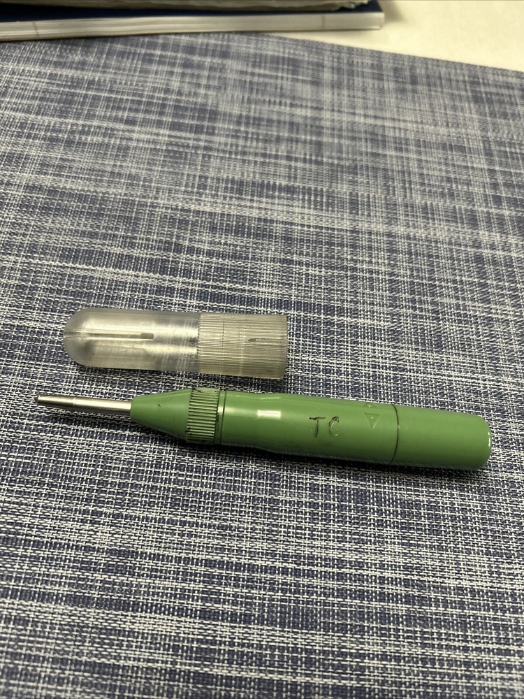 Niigata Seiki Automatic Adjustable Center Punch