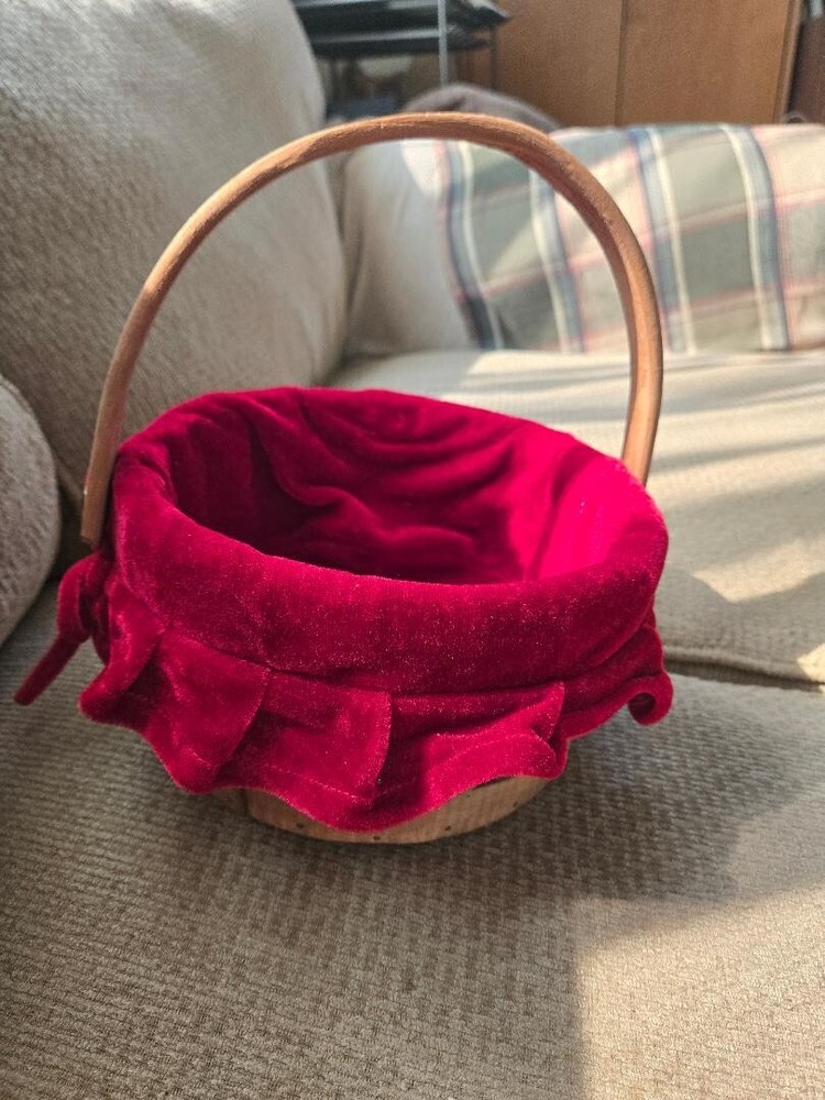 Wicker Woven Christmas Basket - Removable Red Liner & Movable Handle