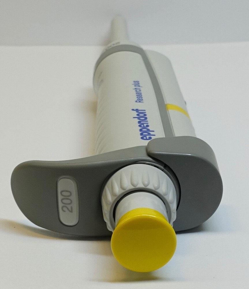 Eppendorf Research Plus 200 Variable Pipette 20-200uL; Clean & Accurate