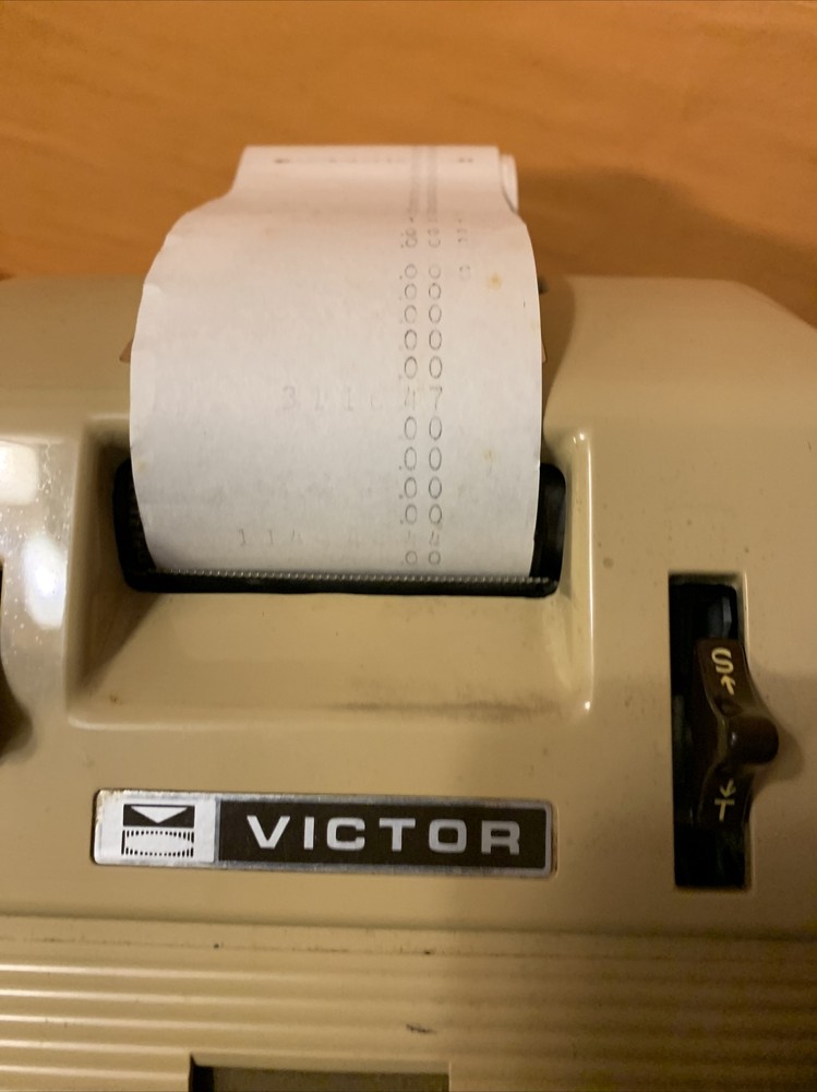 Victor Adding Machine 215A. With Dust Cover.