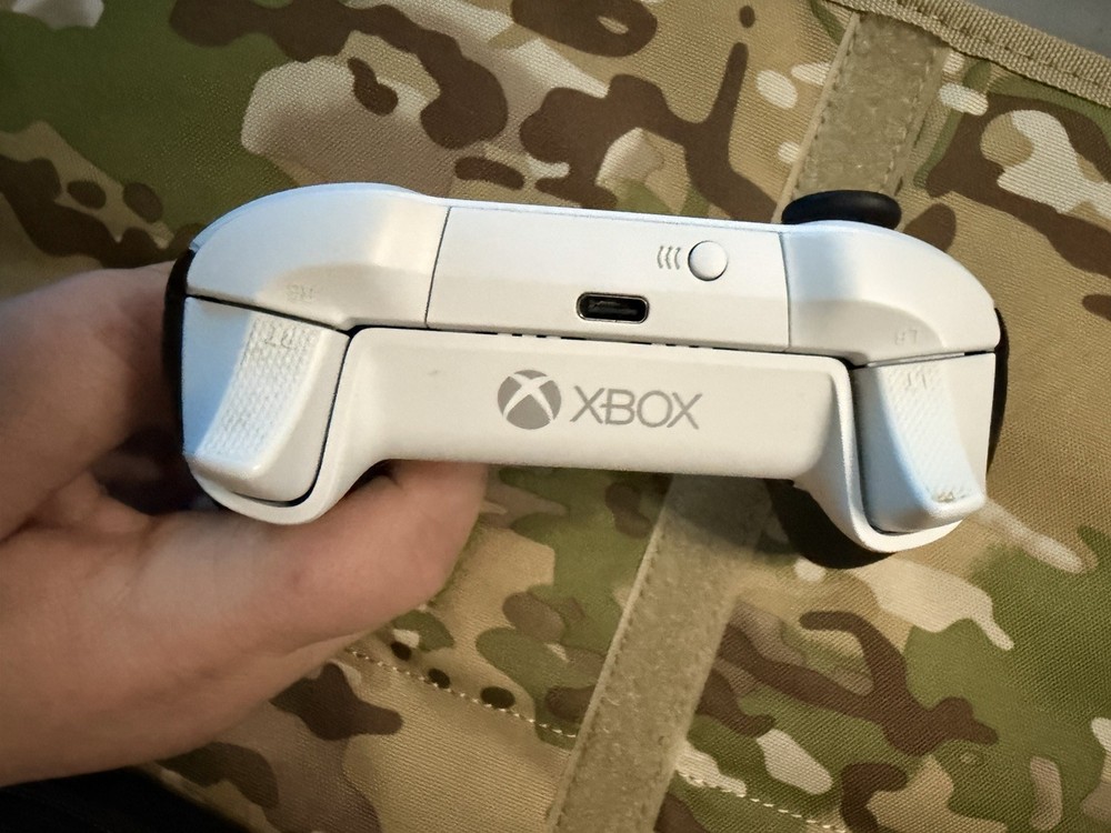 Xbox Elite Controller USB-C with Carrying Case, Cable, Thumbsticks, D-pad