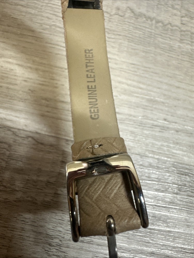 Fitbit FB408 Activity Tracker Silver Genuine Leather Band No Charger Untested