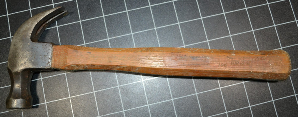 CAPEWELL -  CLAW HAMMER - 16oz - ALL ORIGINAL - NICE OCTAGONAL HANDLE