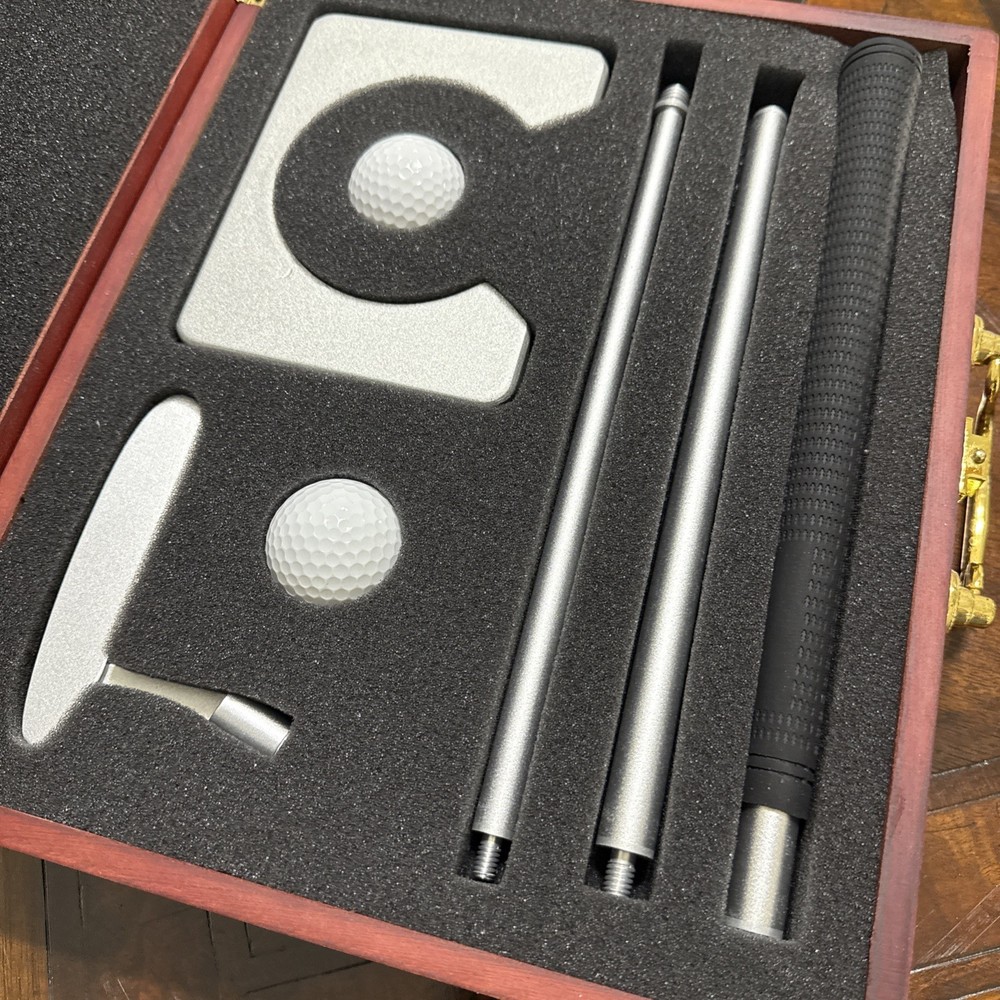 Tachi palace Golf Putting Kit