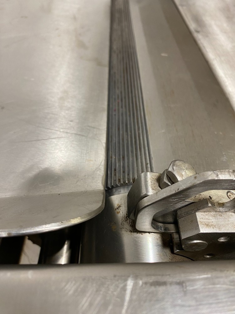 Cretel Meat Membrane Skinner