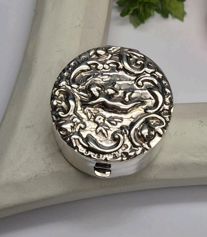 Sterling Silver Pill Box, Fine Example, Highly Decorative, Cherub Design
