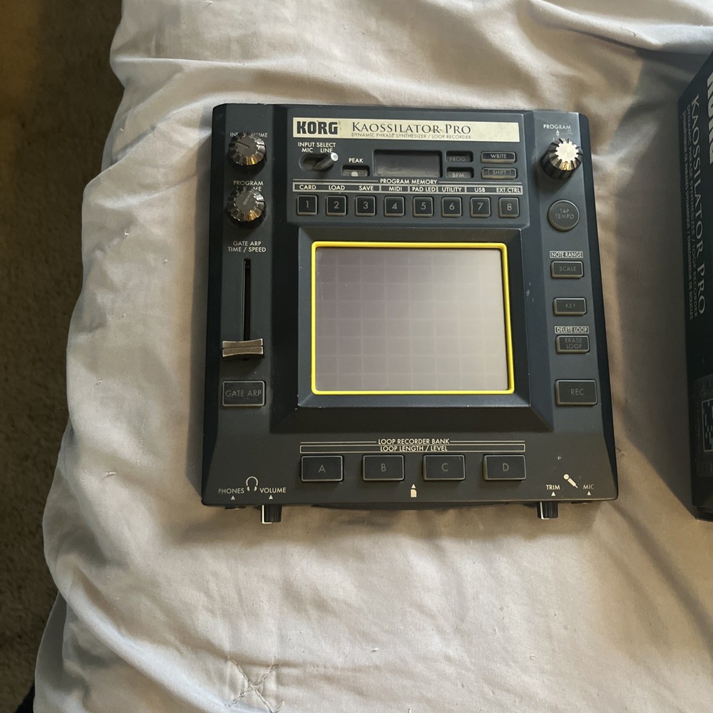 Korg KO-1PRO Kaossilator Pro Dynamic Phrase Synthesizer/Loop Recorder