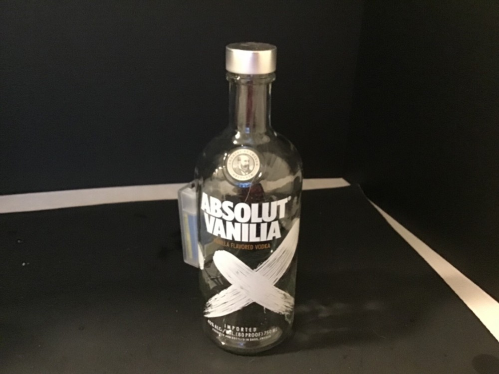 absolut vanilla decorative light