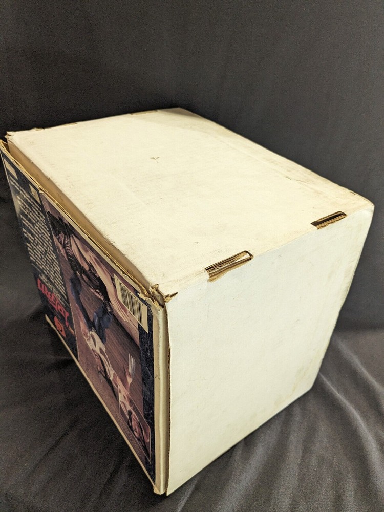 Creative License Logan Sculpture 742/2000 Broken Claws READ