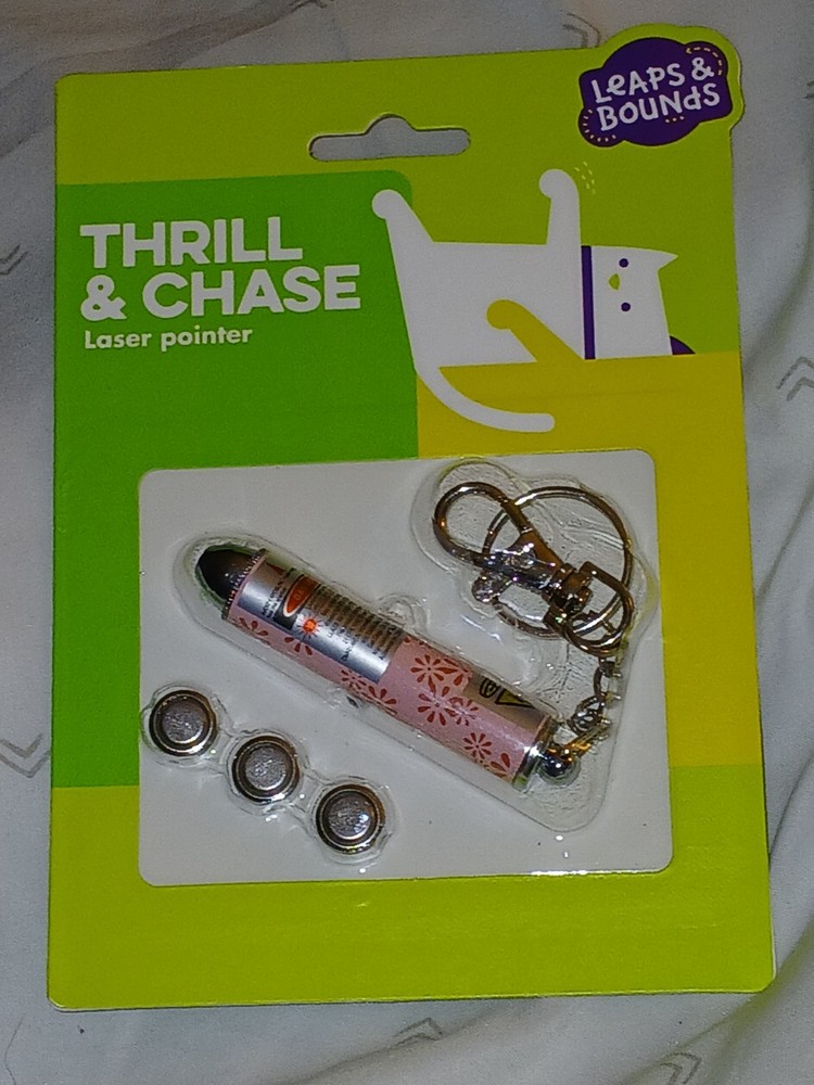 NEW Thrill & Chase Laser Pointer BTC104