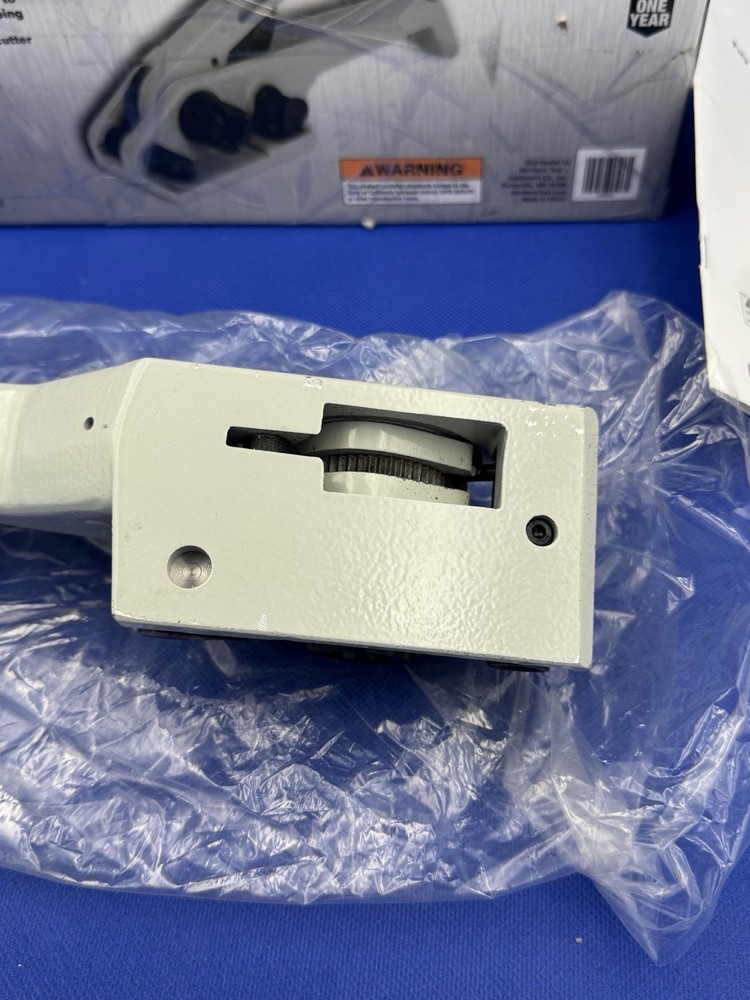 Strongway Poly Strapping Tensioner and Cutter