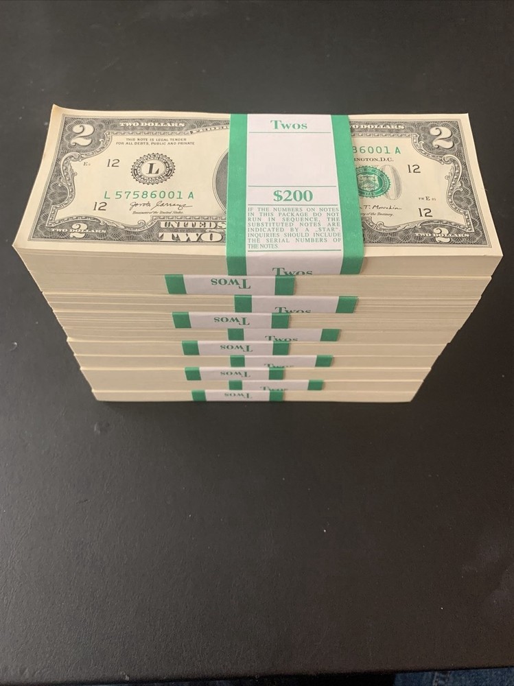 100 TWO DOLLAR BILLS - $2 UNCIRCULATED SEQUENTIAL STRAP-2017A GEM CU