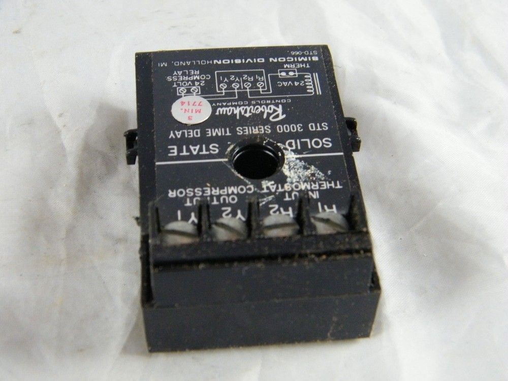 NEW ROBERTSHAW COMPRESSOR PROTECTOR ~ PART # RE3310-183