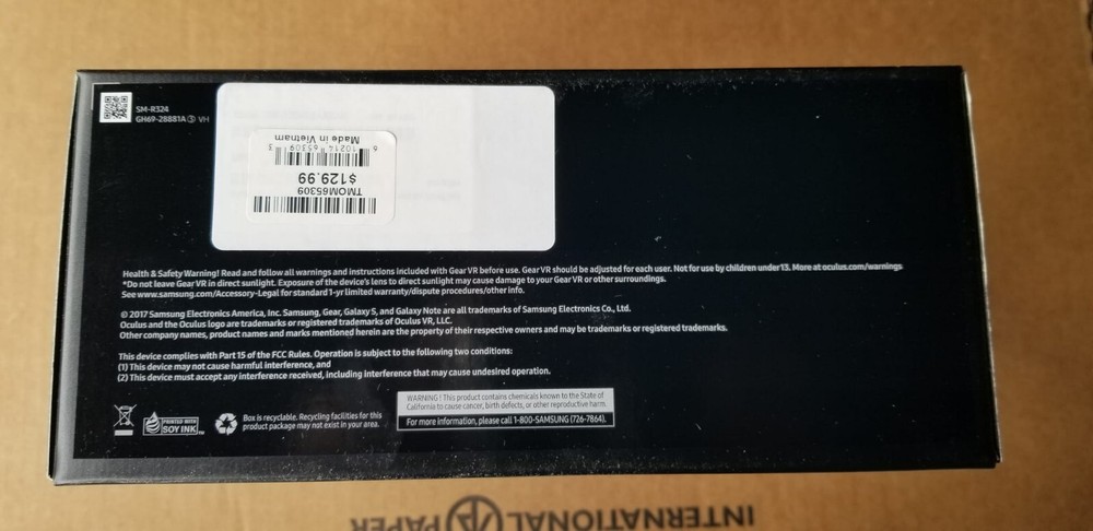 Samsung SMR324 Gear VR with Controller - Black