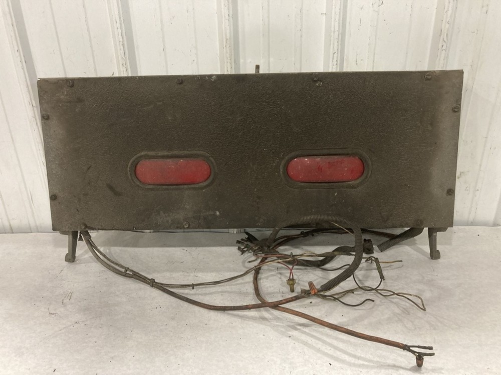 Peterbilt 379 Tail Lamp - Used