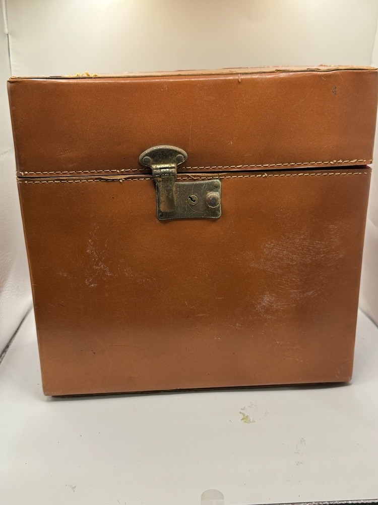 VTG Polaroid Land Camera model 95 A With Light Flash Untested