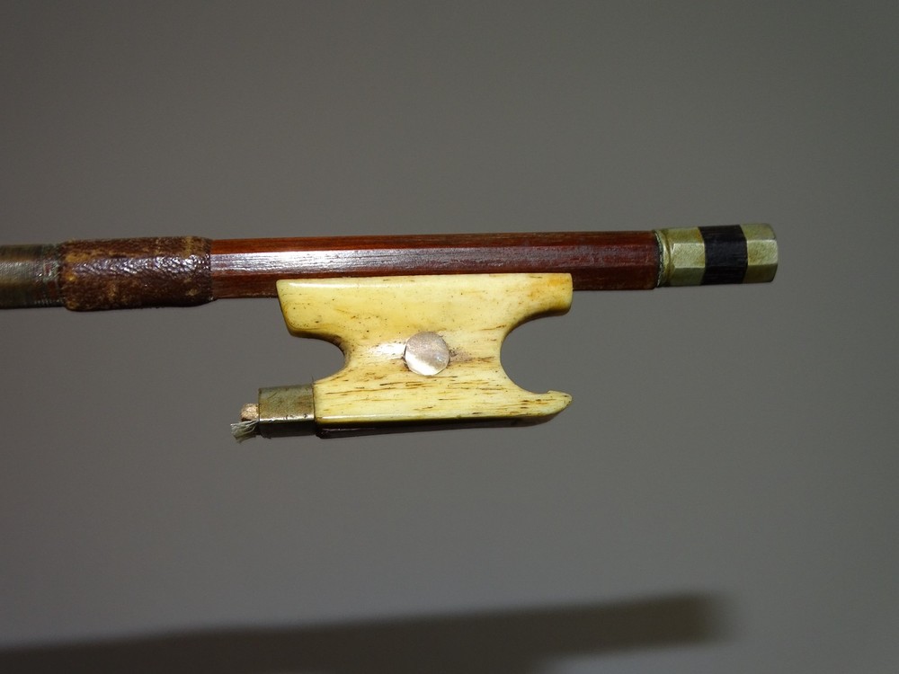 10 OLD VIOLIN BOWS FOR RENOVATION (S070)