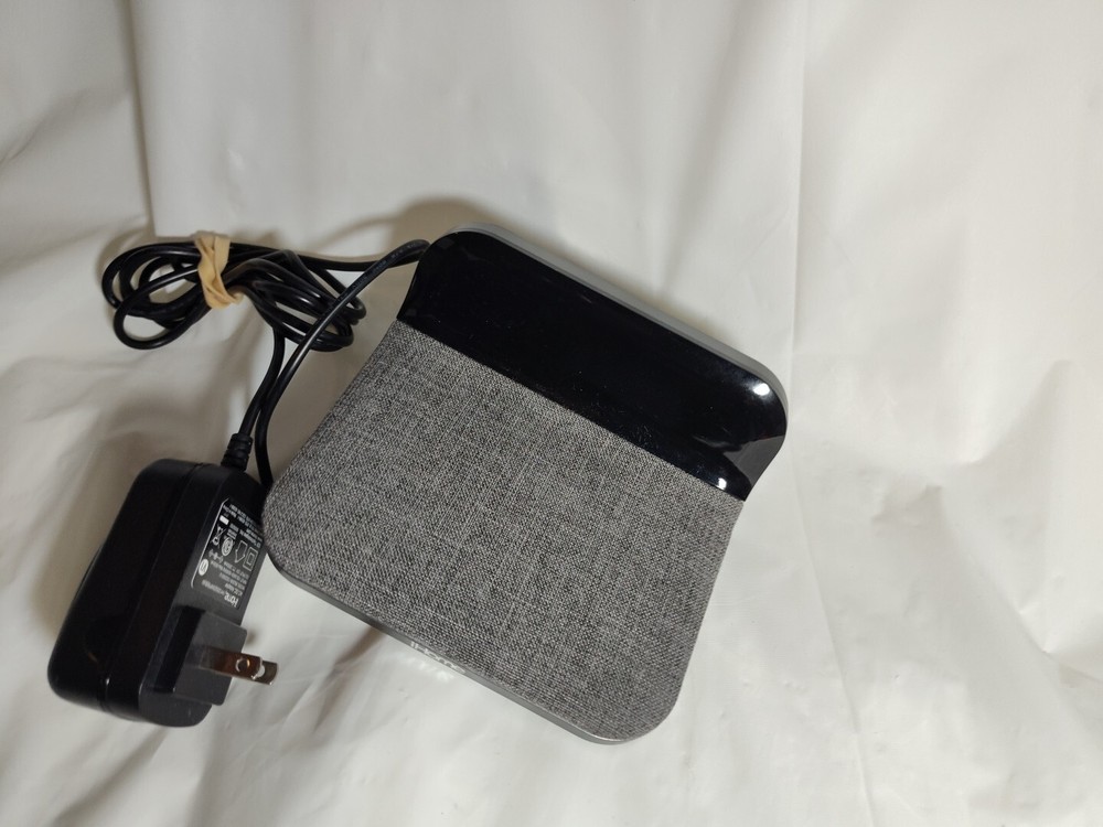 iHome iW19 Wireless Charging Pad - Pre-Owned