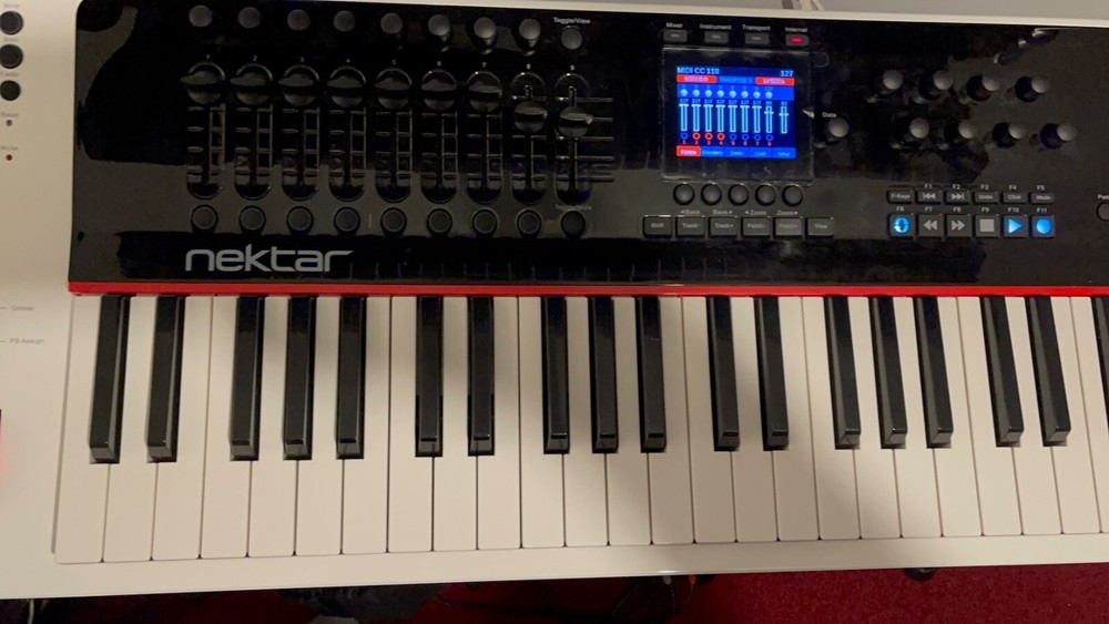 Nektar Panorama P6 61 Note USB Keyboard Professional Keyboard