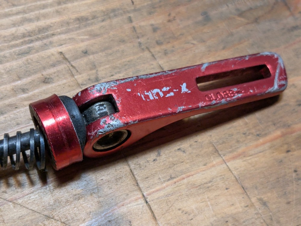 Tranz-X Rear Quick Release Skewer Red