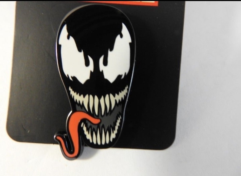 Bioworld Marvel VENON Lapel Pin New