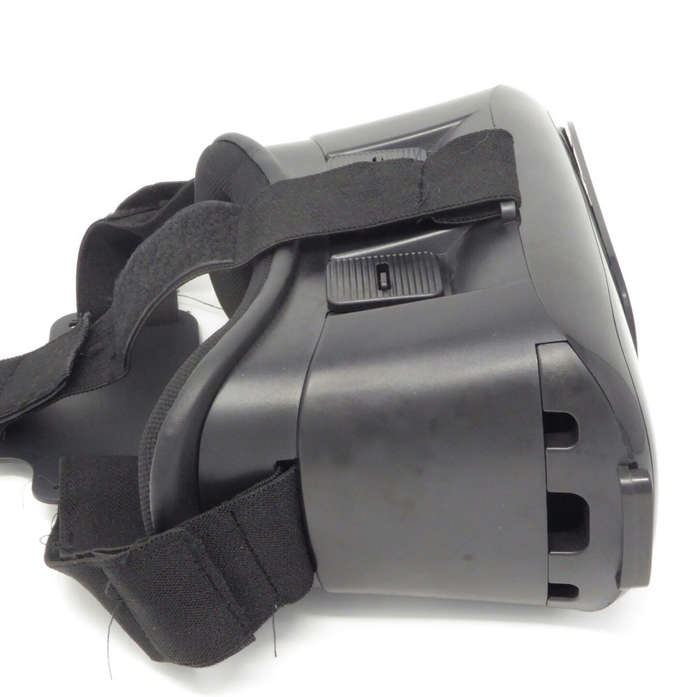 ART+VISION Virtual Reality Headset