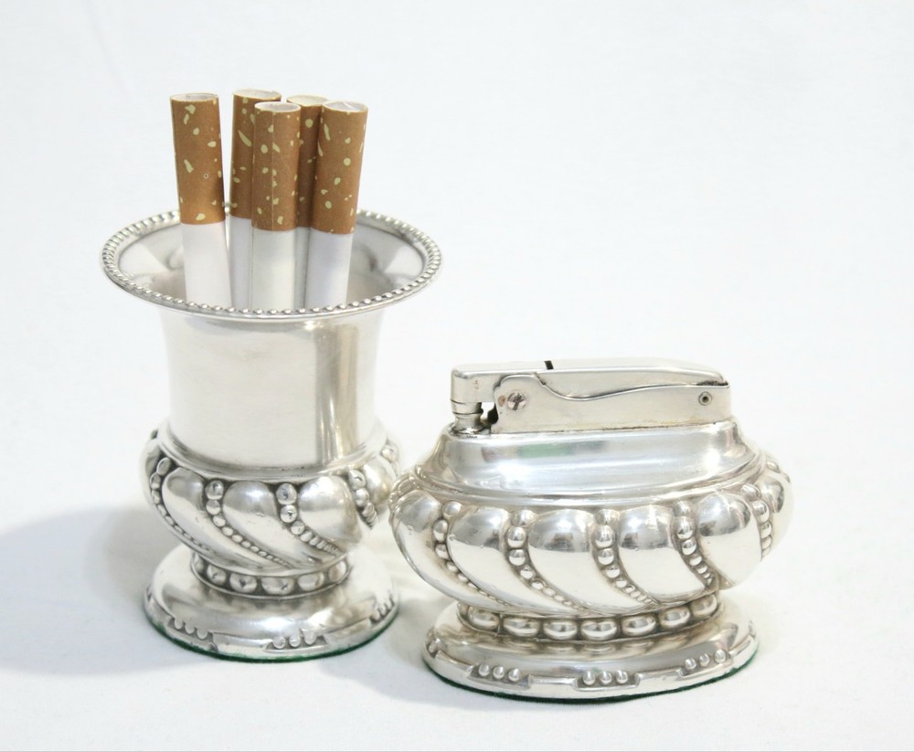 Vintage Silver Plate Ronson  "CROWN " Table Lighter Set in Working Condition
