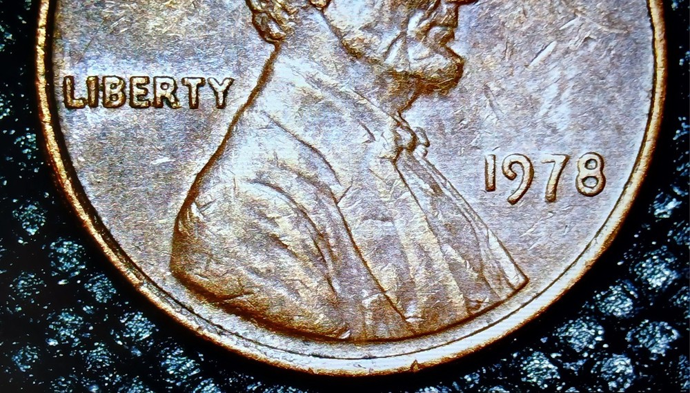 1978 Lincoln Memorial Cent With Multiple Strike Throughs On Reverse Mint Error