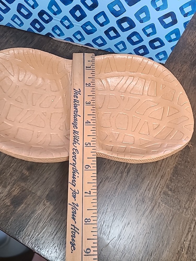 Vintage Peanut Shaped Nut Dish Nutcracker Holder Plastic Or Composite