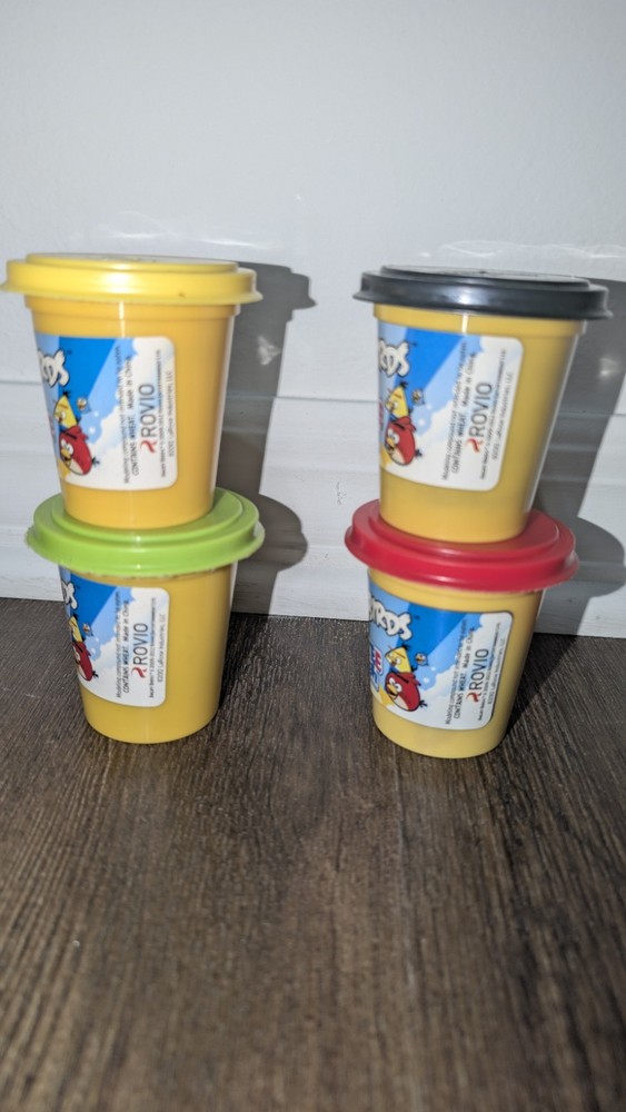 Angry Birds Vintage 2012 Crazy Art Softee Dough Containers **Read Description**