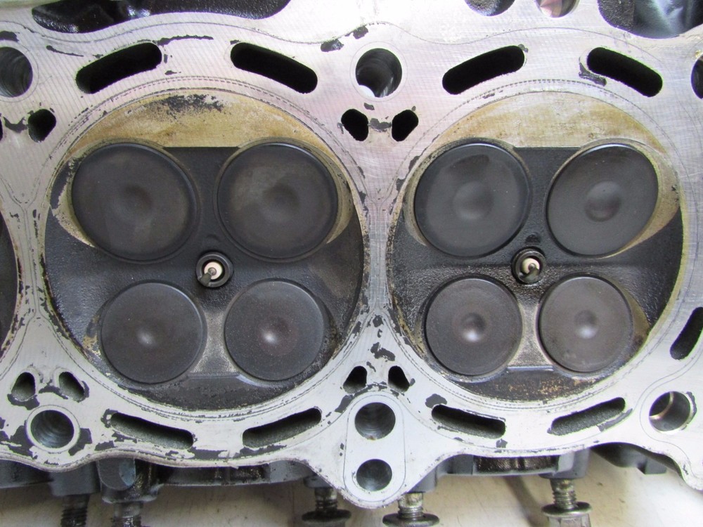 Kawasaki Z1000 DCF 2013 Cylinder Head