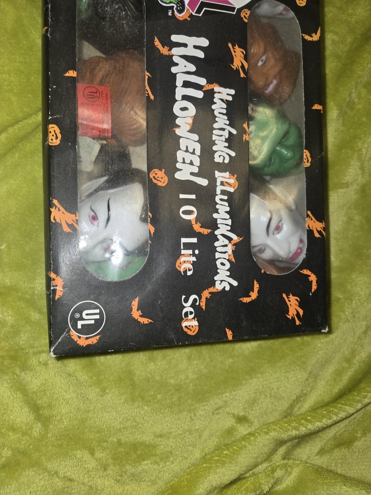 Universal Monsters HALLOWEEN 10 Light Set Dracula Frankenstein Box Variant