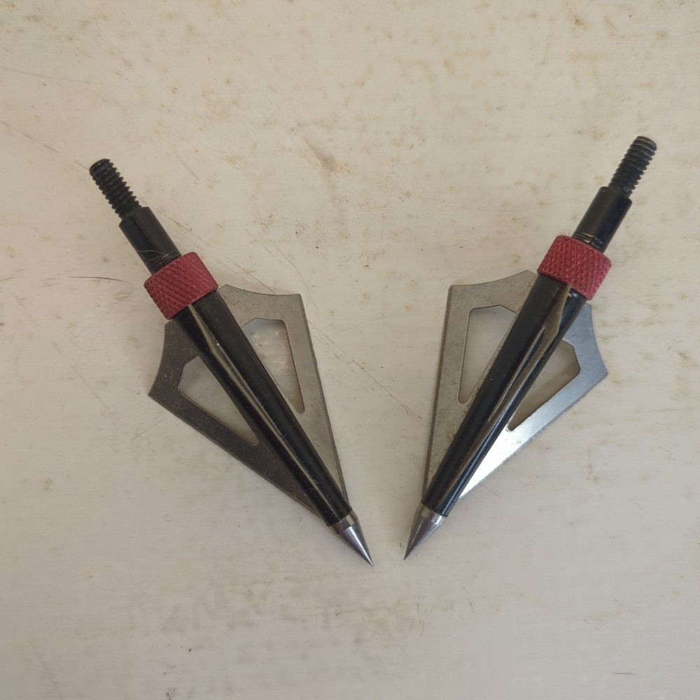2 - Used 3-Blade Fixed-Blade Broadheads