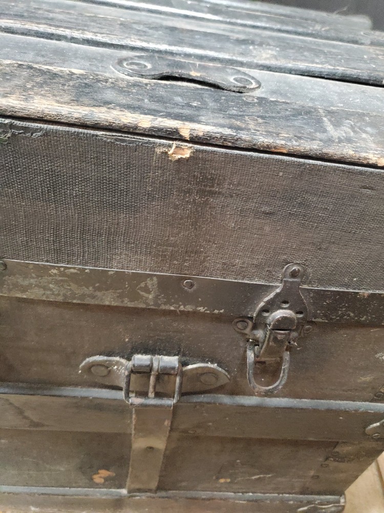 Vintage STEAMER TRUNK Storage Chest W/ wheels