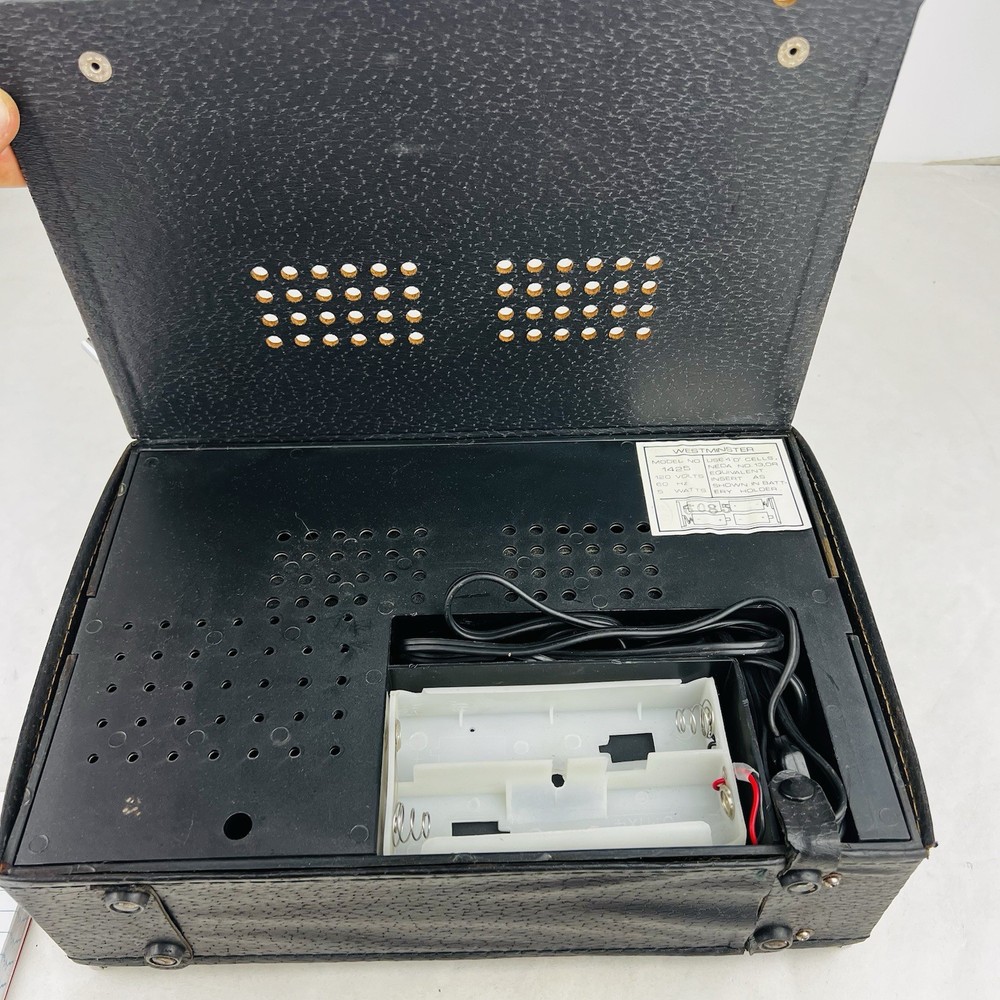 Vintage 70's 1425 Westminster Solid state World Time Ham operators multiband