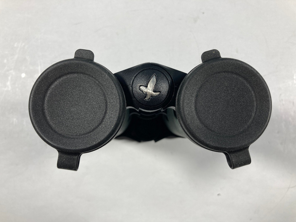 Swarovski EL 8x32 Binocular with Case - Open Box