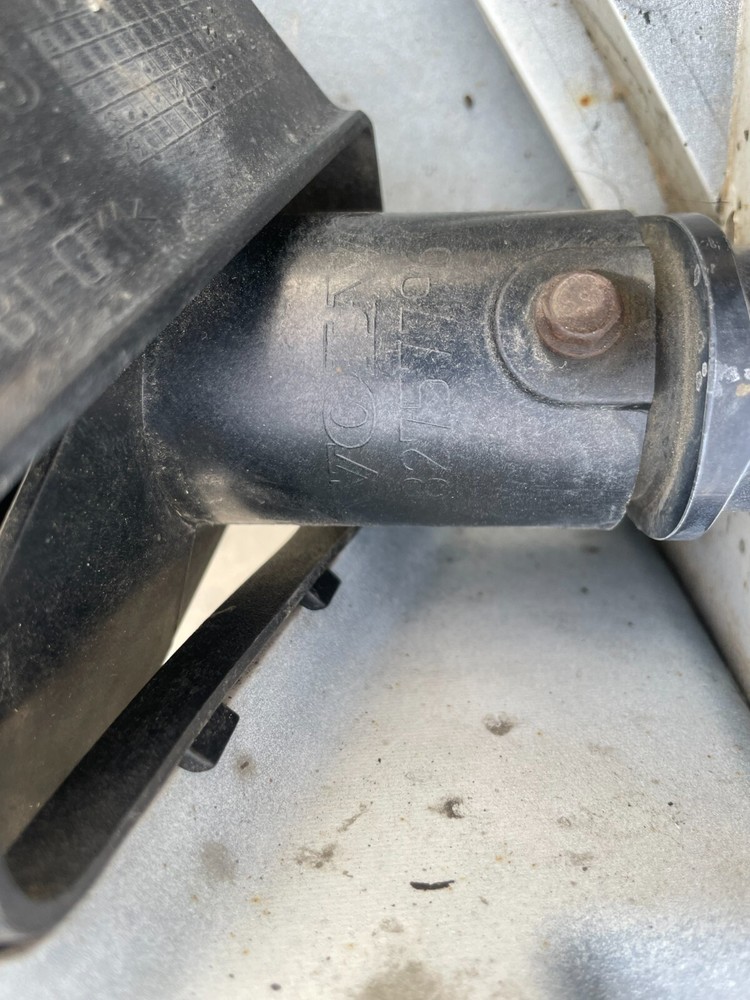 84744212 Volvo Step Fairing Front Left Driver Side