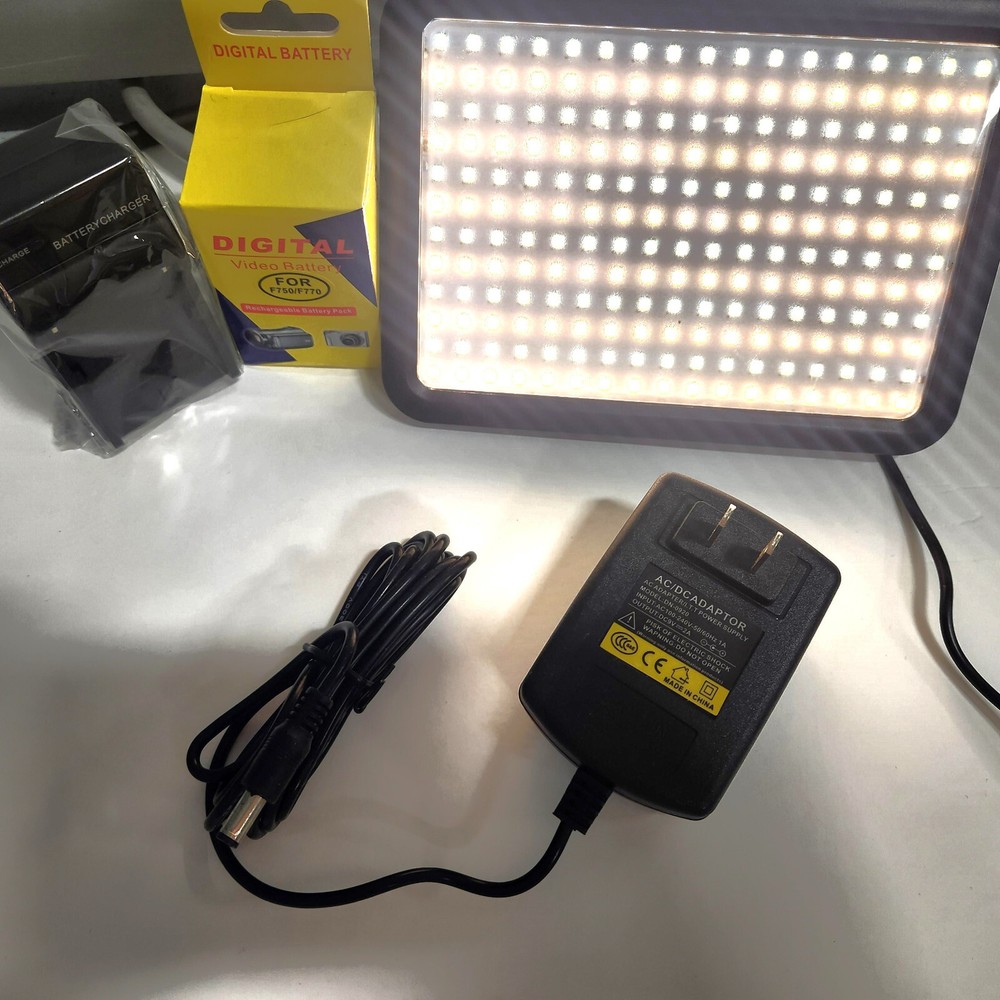Savage Luminous Pro LED Video Light