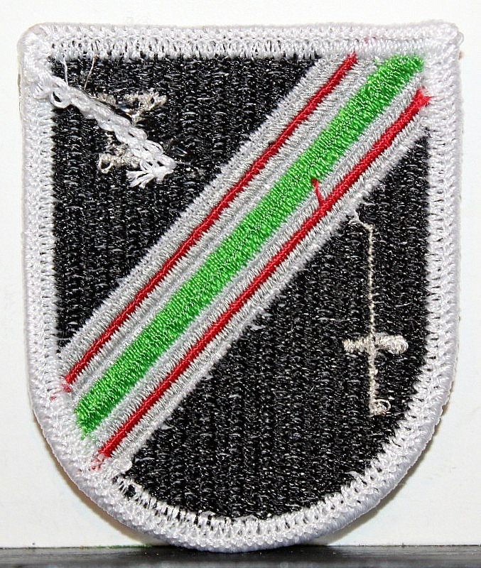US Army 5th Special Forces Group Task Force Dagger Beret Flash Patch Insignia
